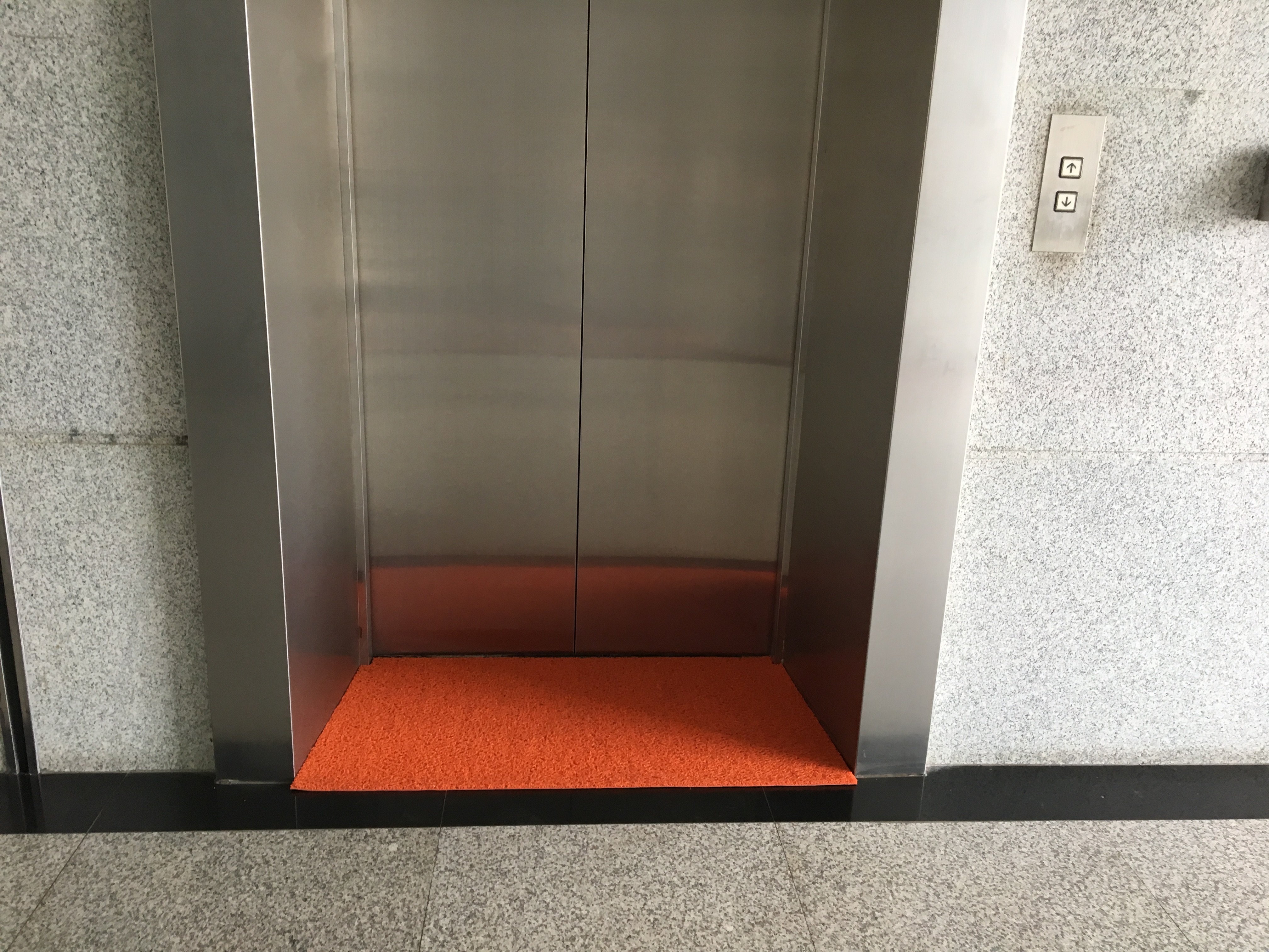 防滑地墊 防滑地墊