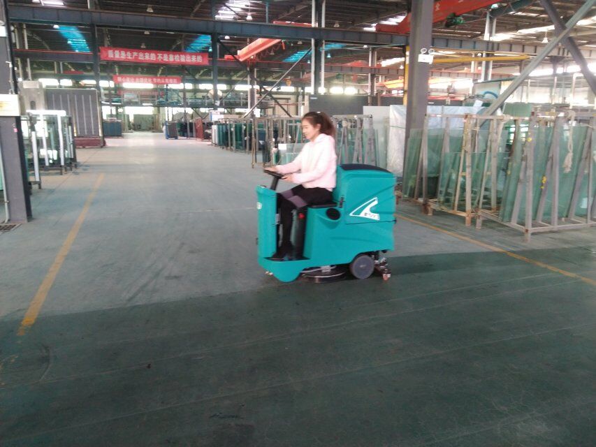 電動洗地機 電動洗地機